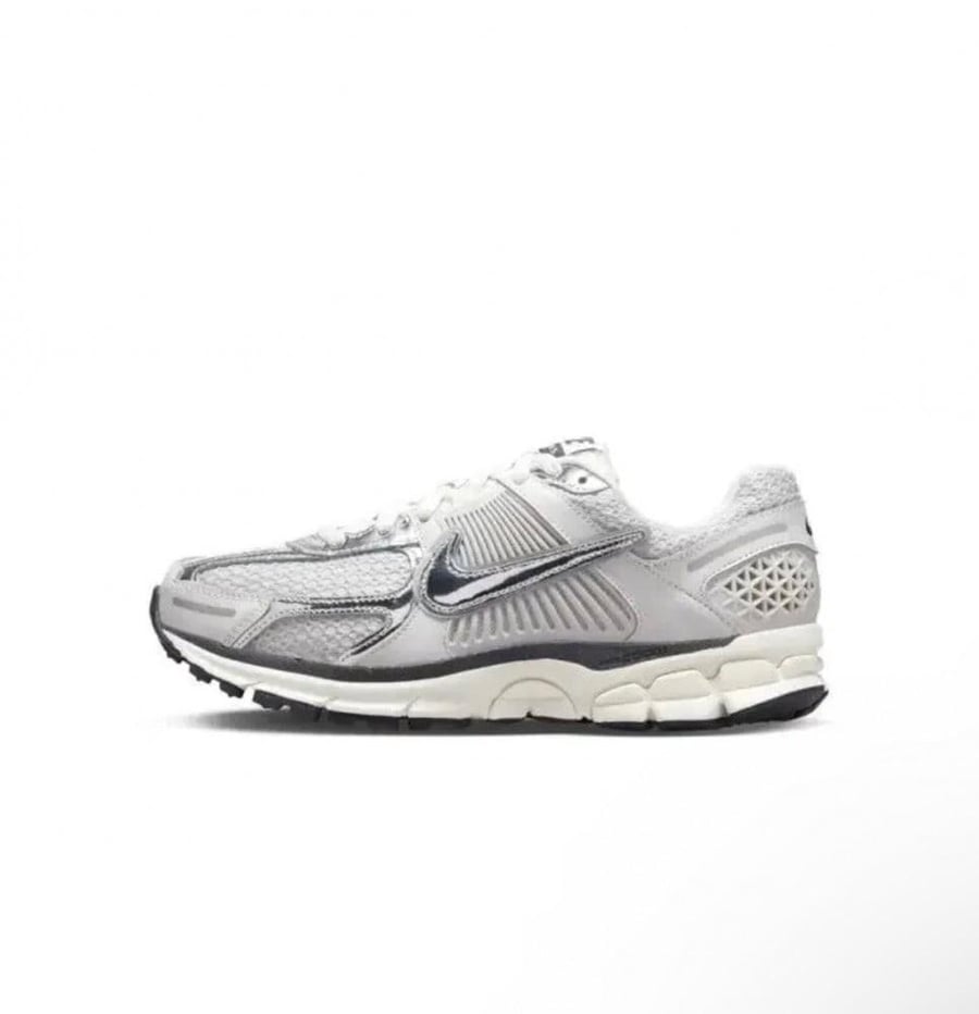 Nike Air Zoom Vomero 5
