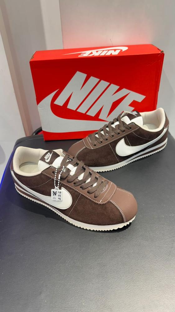 نايكي كورتيز (Nike Cortez