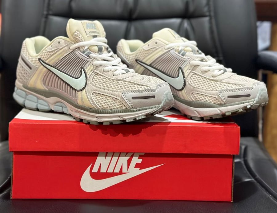 Nike Air Zoom Vomero 5