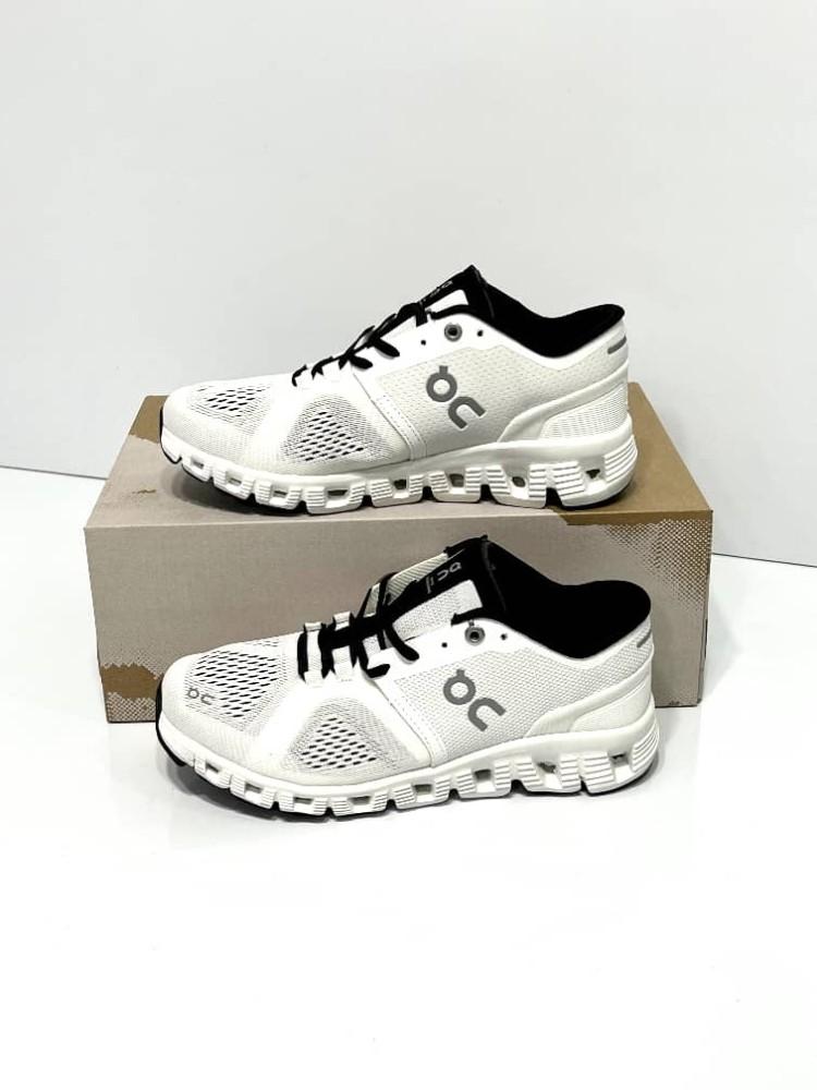 Sneaker Cloud X 3
