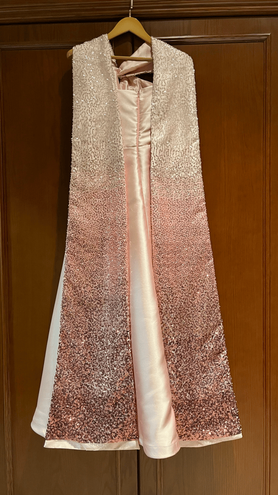 فستان سهرة وردي (اجار)