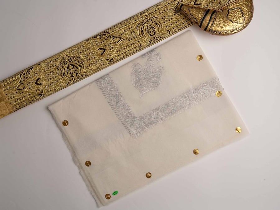 Pure Tirm silver embroidered shawl