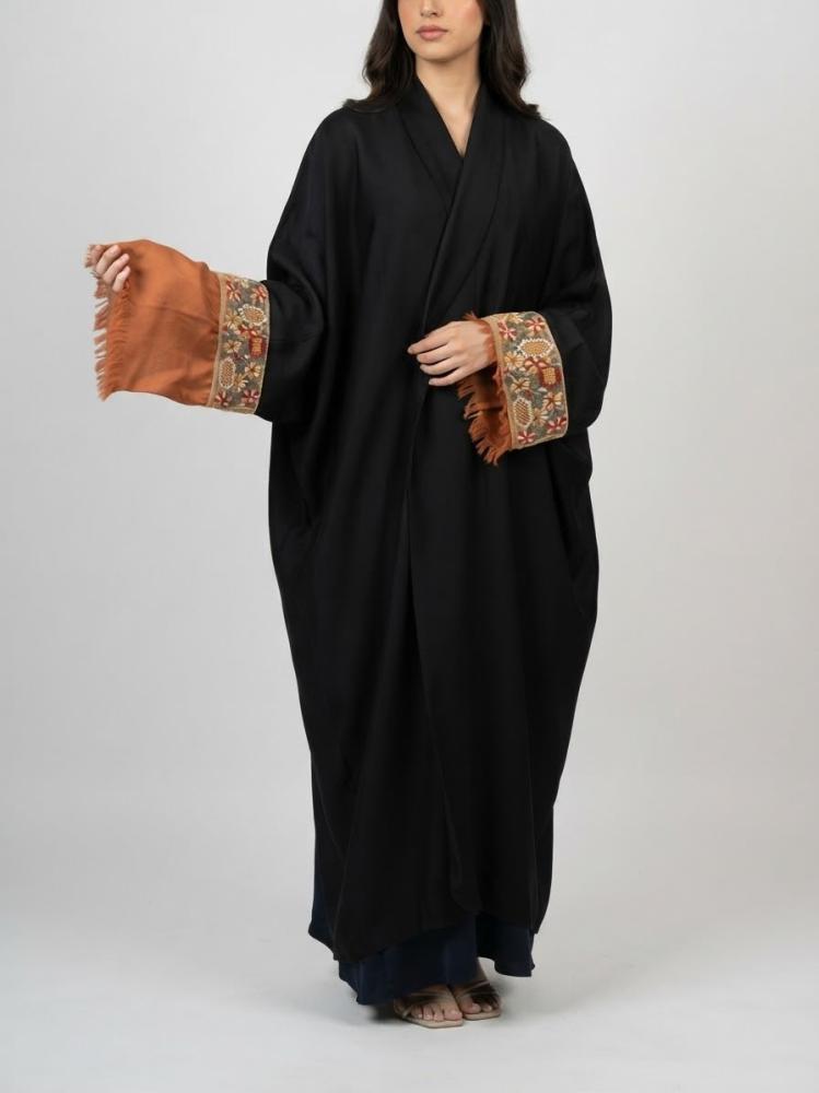 عباية لجين