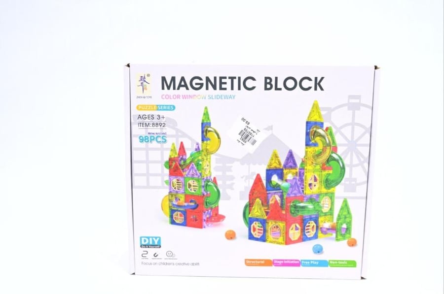Children's building toy set