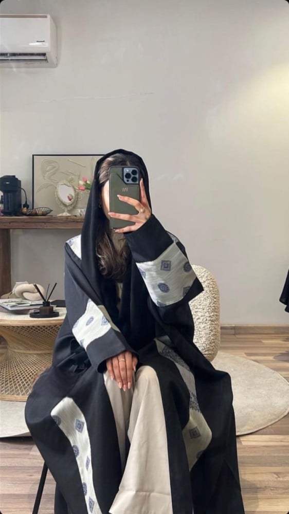 R83