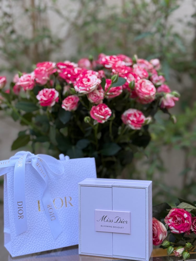 Box Miss Dior Lotion + perfume mini size