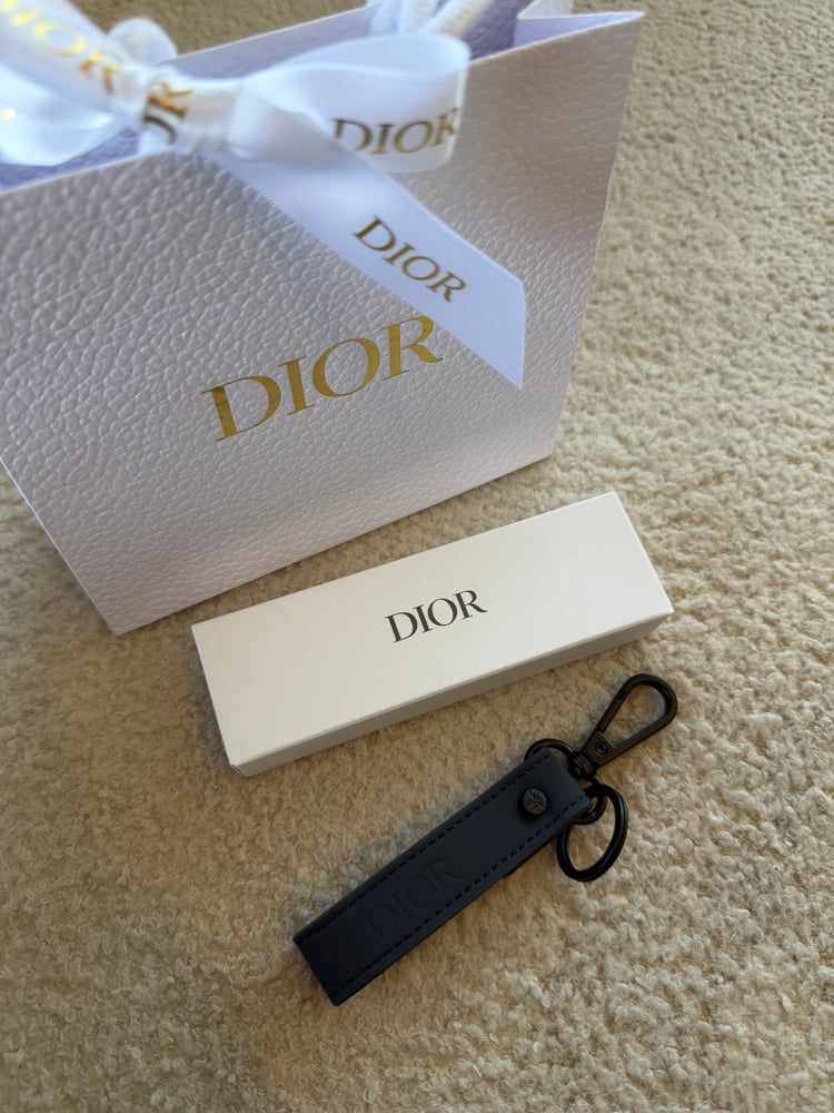 Dior medal with the box and bag