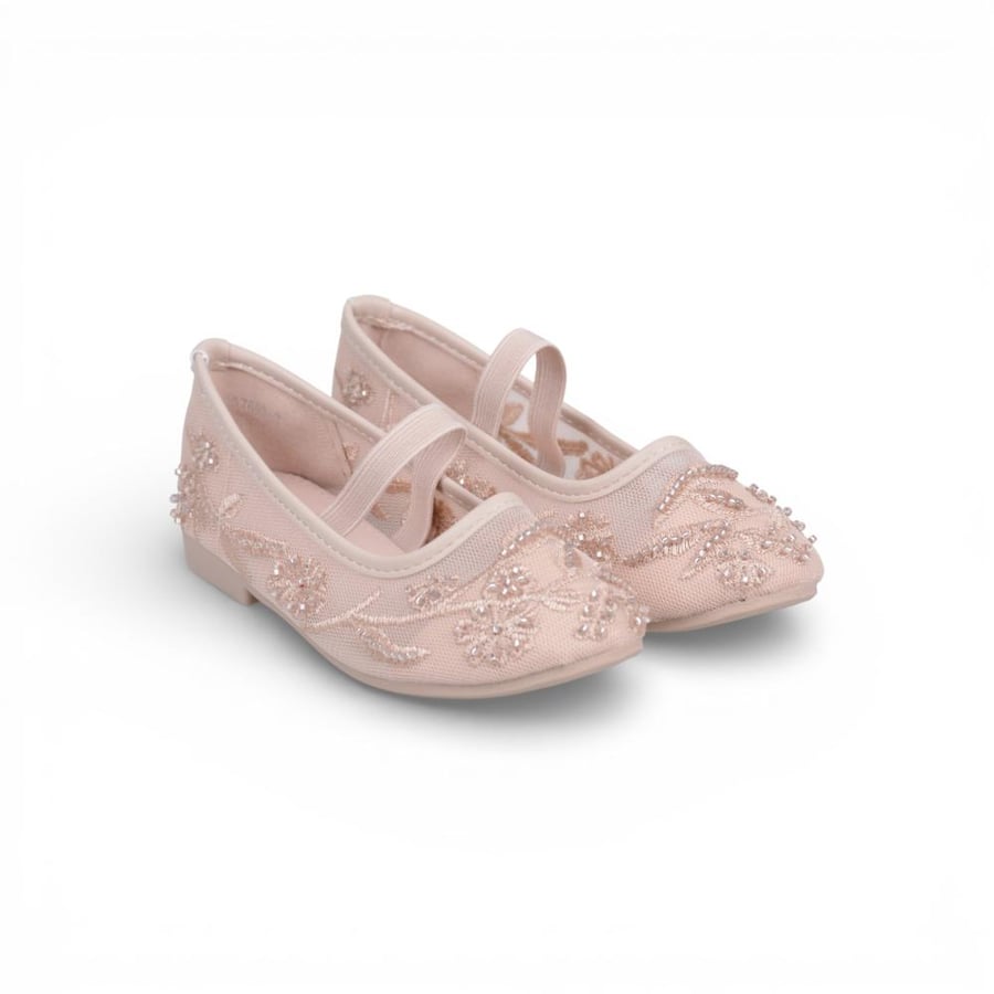 Girls' shoes