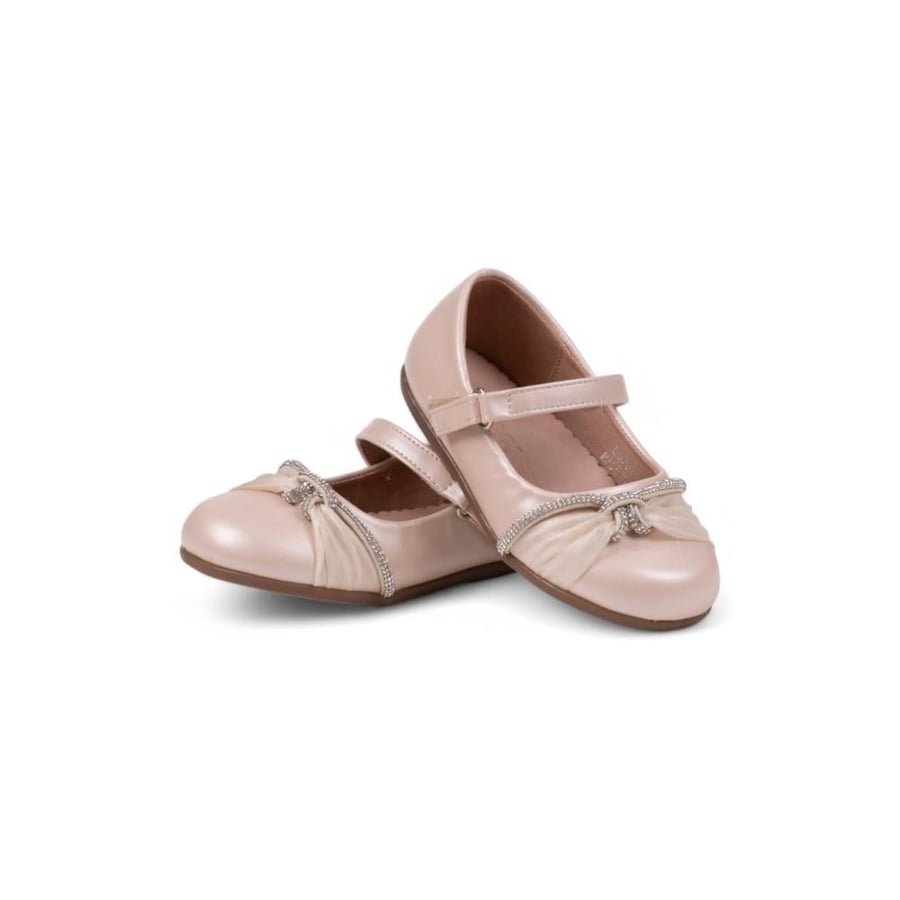 Girls' shoes