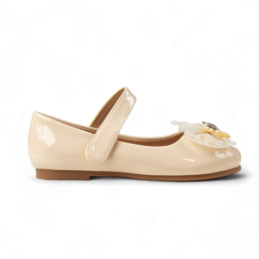 Girls' shoes