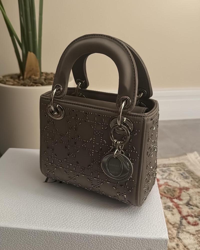 شنطة Dior