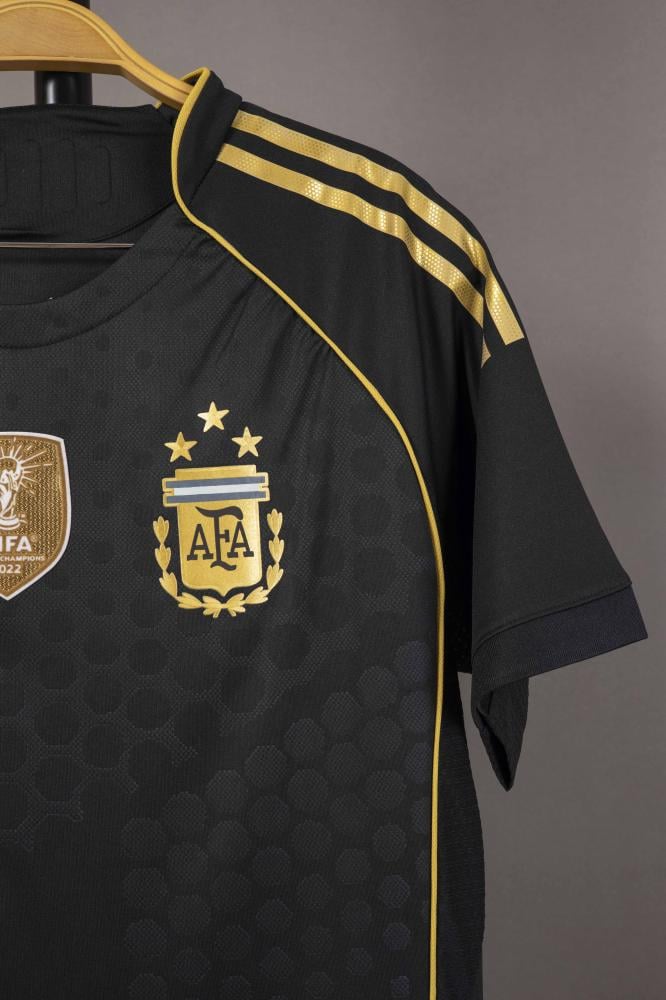طقم منتخب الارجنتين 2025/2026