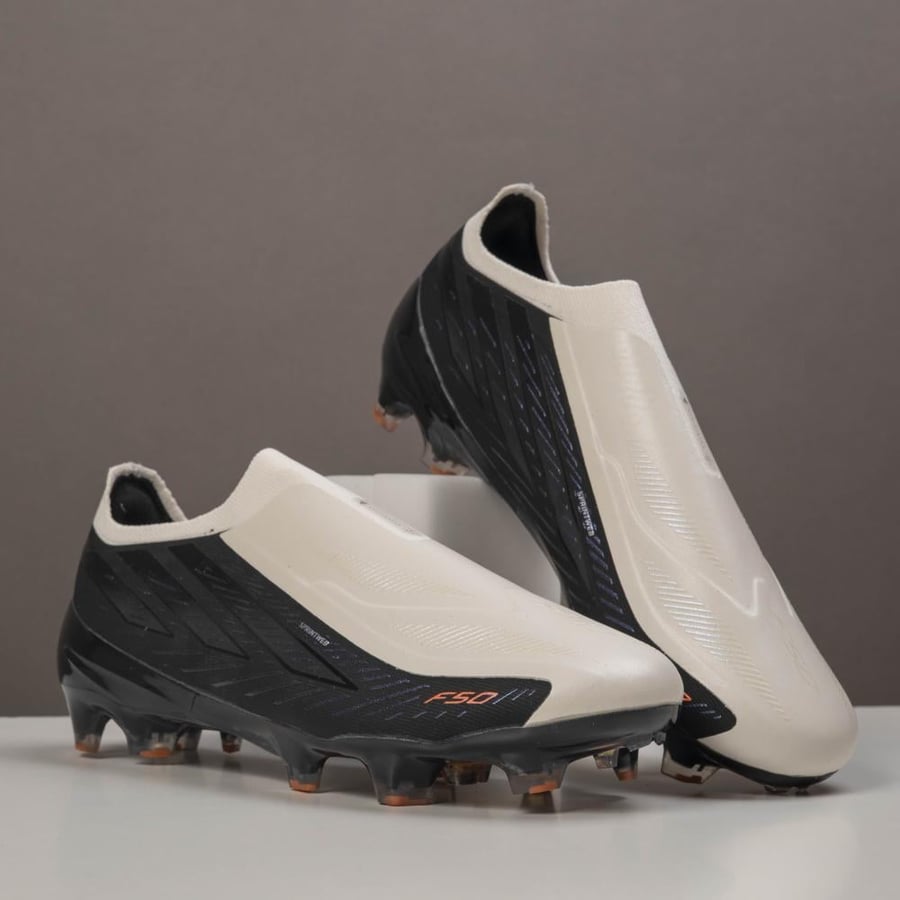جزمة كرة قدم اطفال Adidas