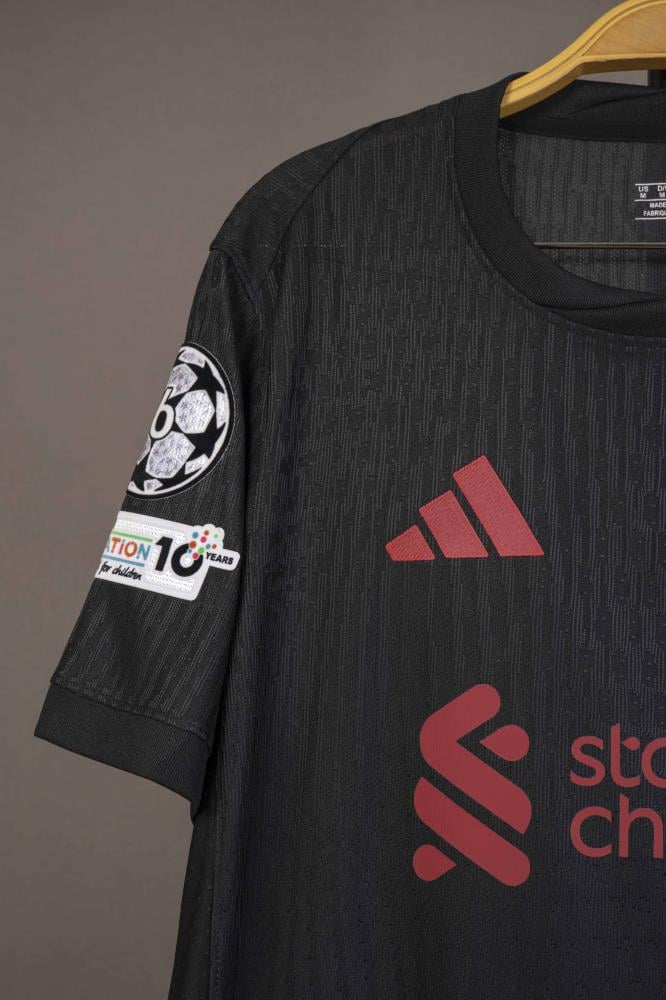 طقم ليفربول الاحتياطي 2025/2026