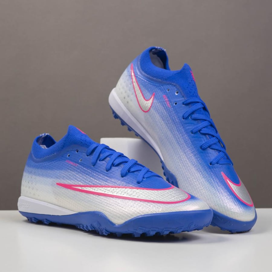 جزمة كرة قدم Nike