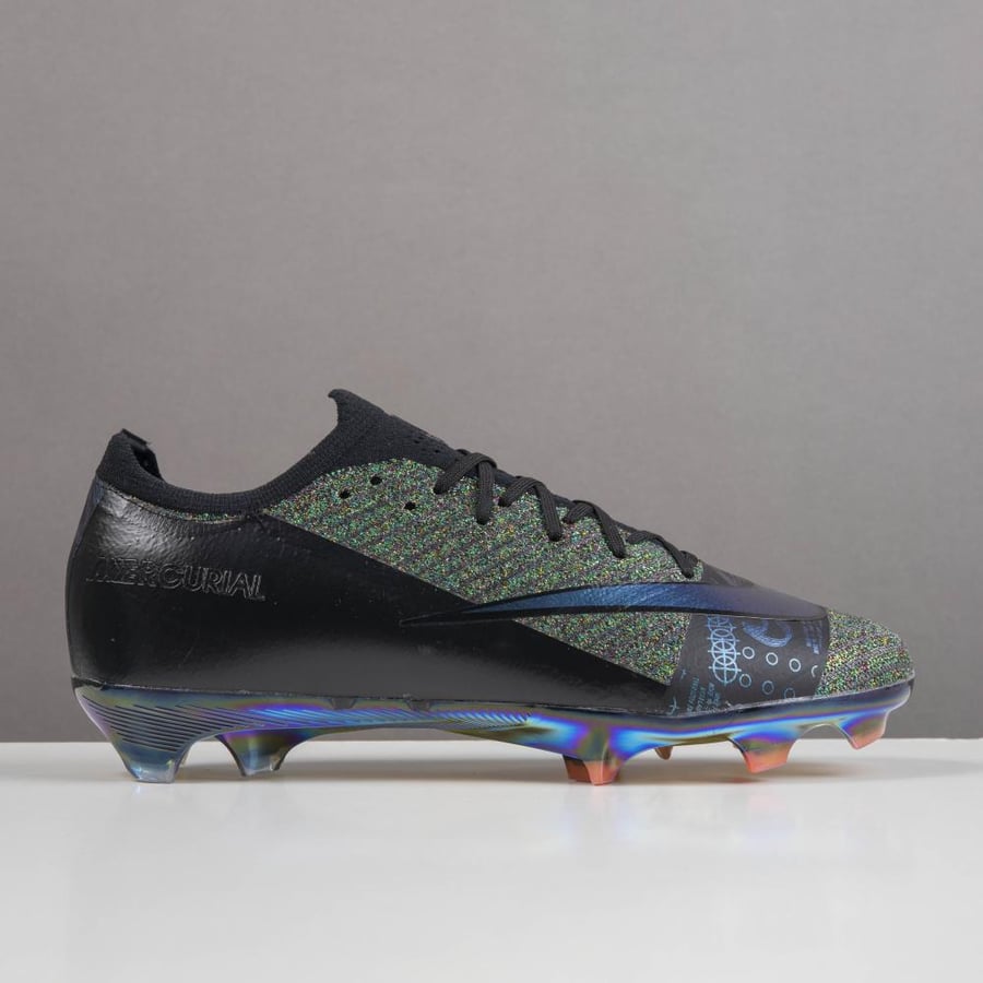 Nike soccer shoe