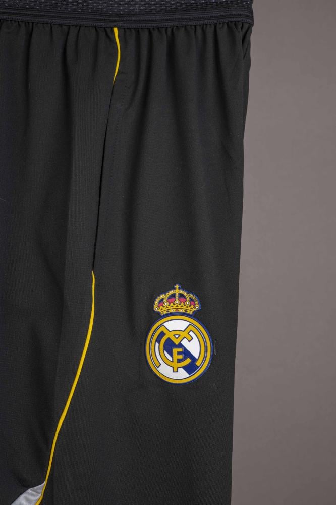 طقم تمارين ريال مدريد 2025/2026