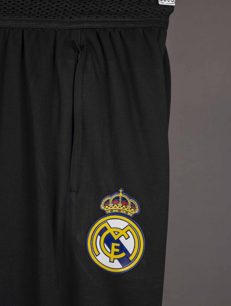 طقم تمارين ريال مدريد اطفال 2025/2026