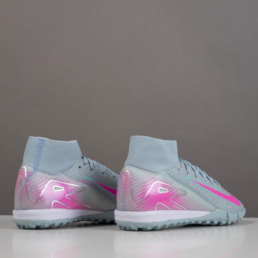 Nike soccer shoe