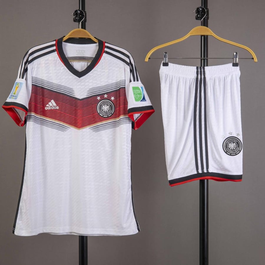 طقم منتخب المانيا 2014/2015