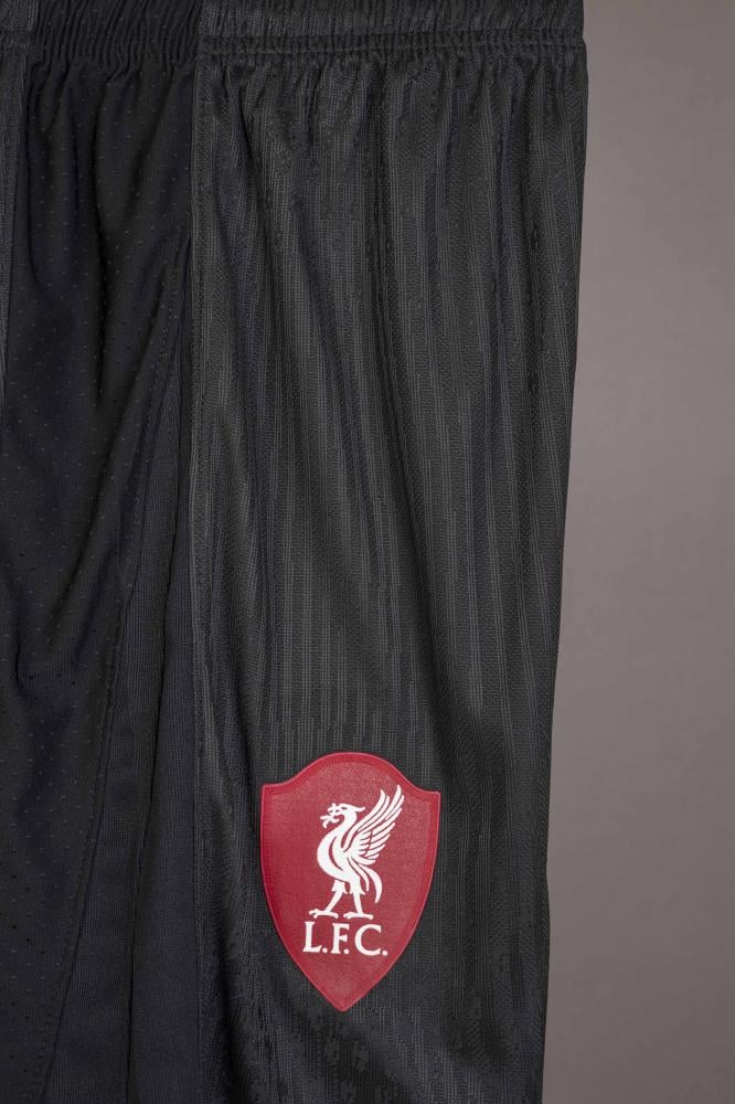 طقم ليفربول الاحتياطي 2025/2026