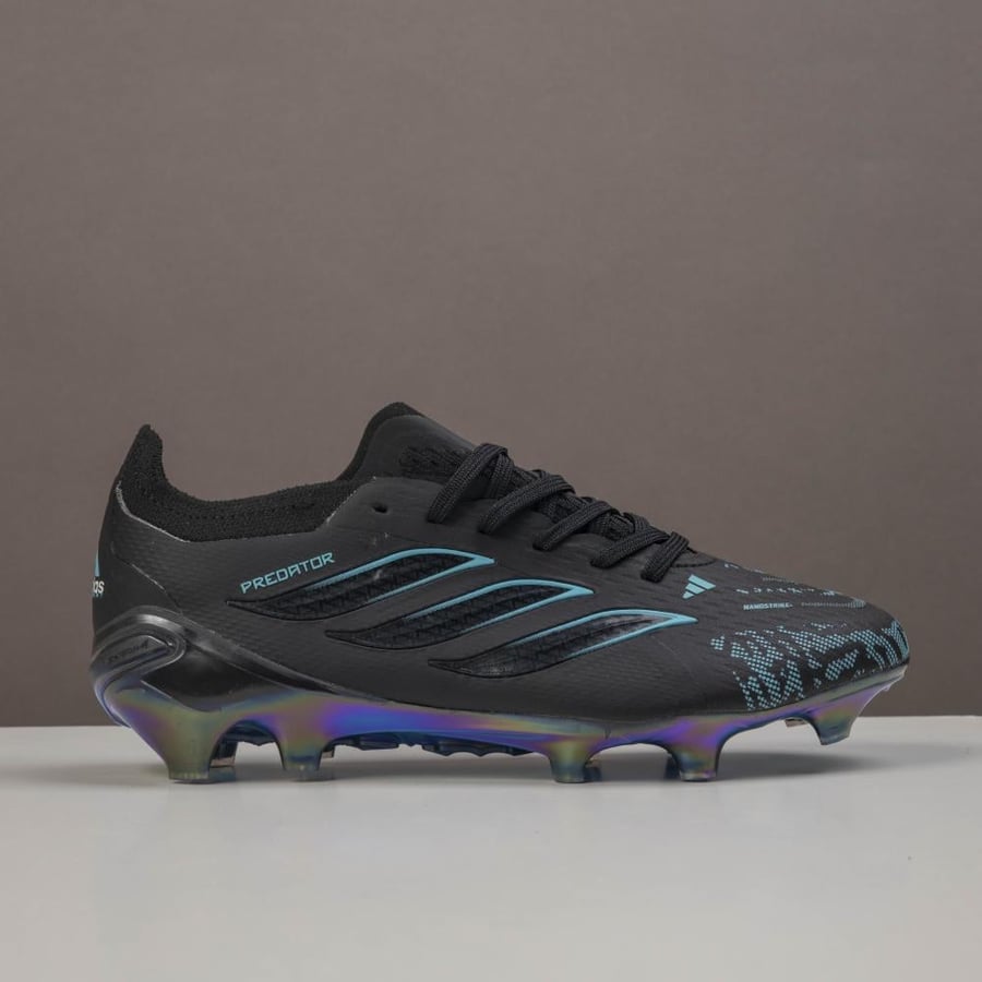 جزمة كرة قدم اطفال Adidas