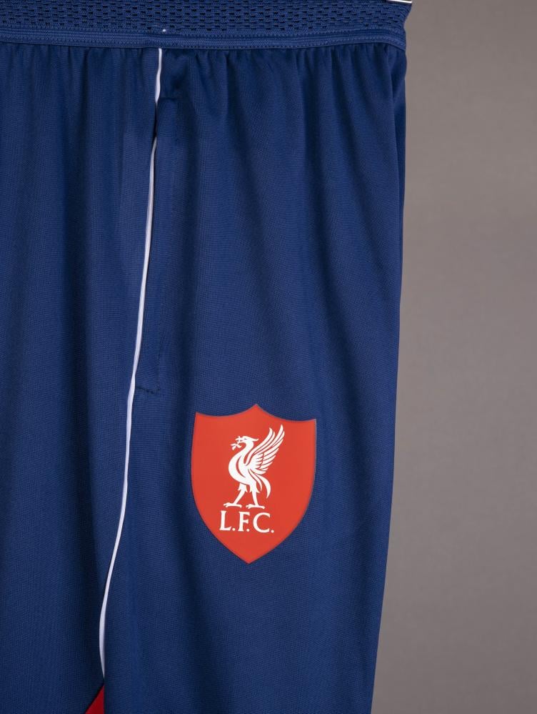 طقم تمارين ليفربول 2025/2026