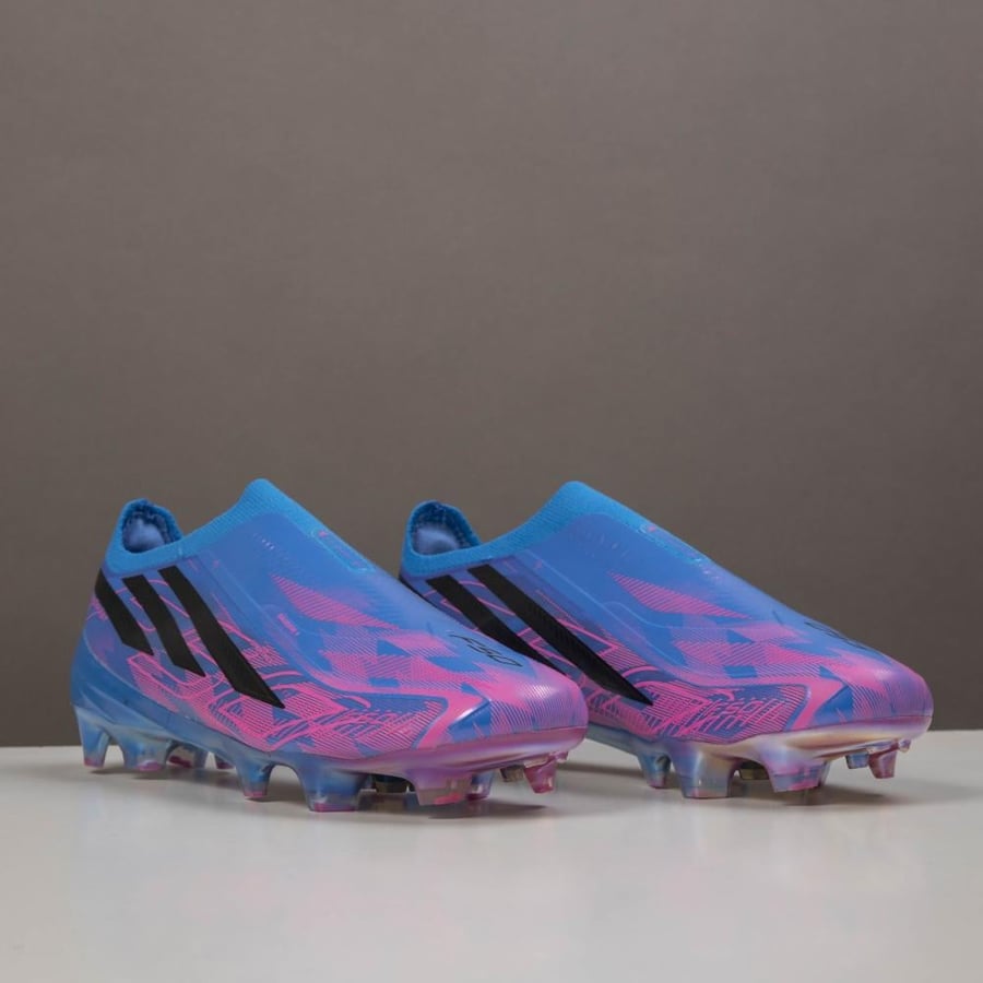 جزمة كرة قدم اطفال Adidas