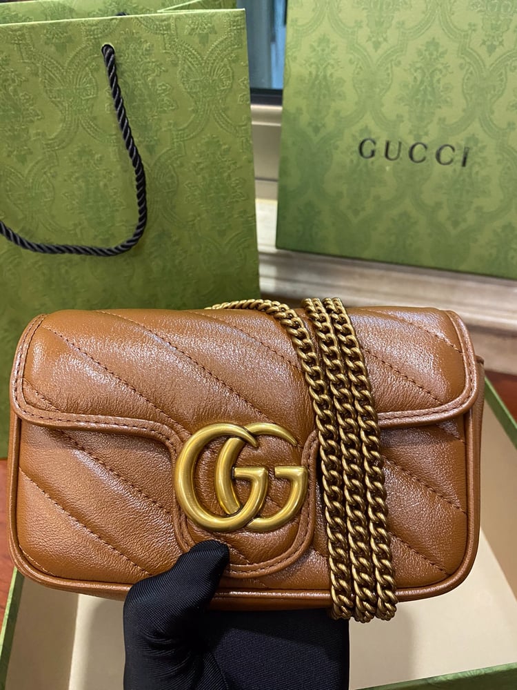 شنطة gucci