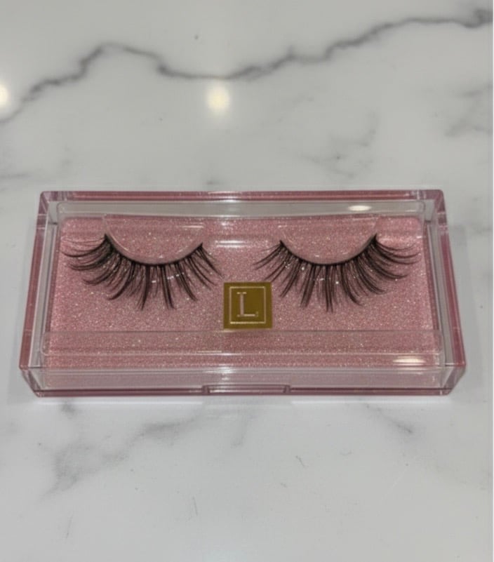 Lampros eyelashes