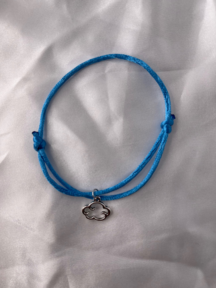 Bracelet color and pendant