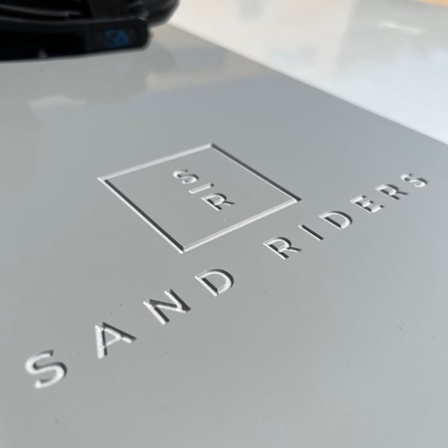 Sandboard \ زلاجة رملية