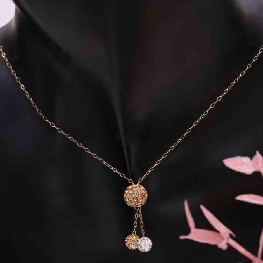 عقد ذهب عيار 18
