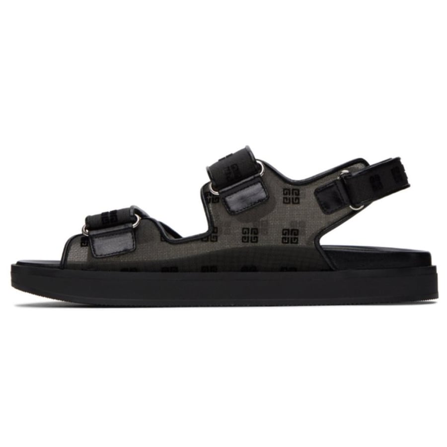 GIVENCHY