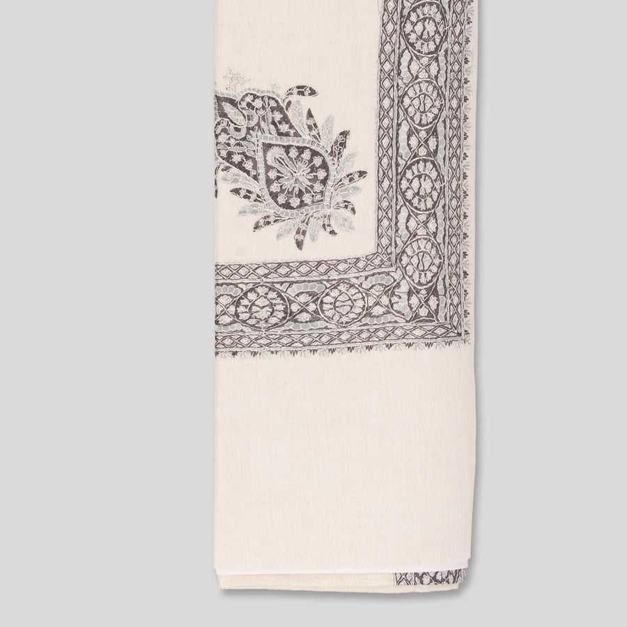Kashmiri horsemen's shawl 407-11