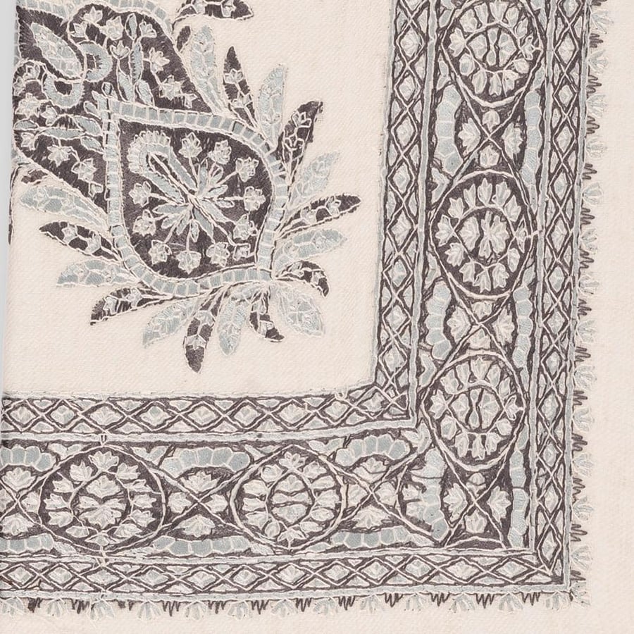 Kashmiri horsemen's shawl 407-11