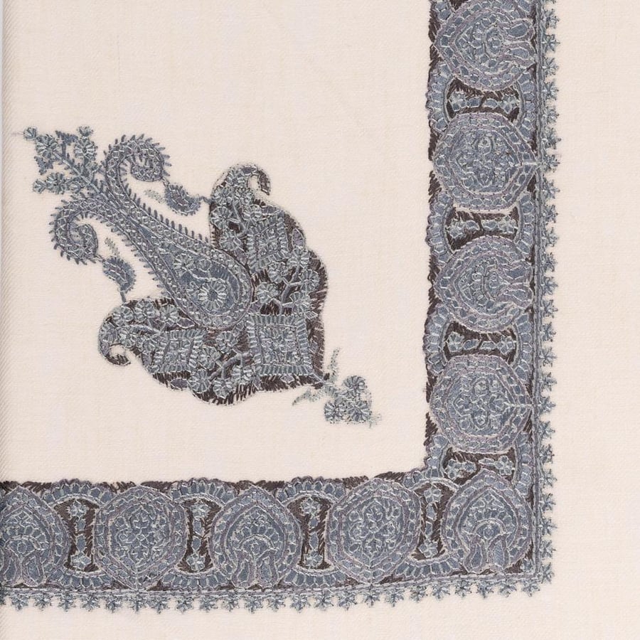 The horsemen's shawl, Indian, wide pattern, 204-15