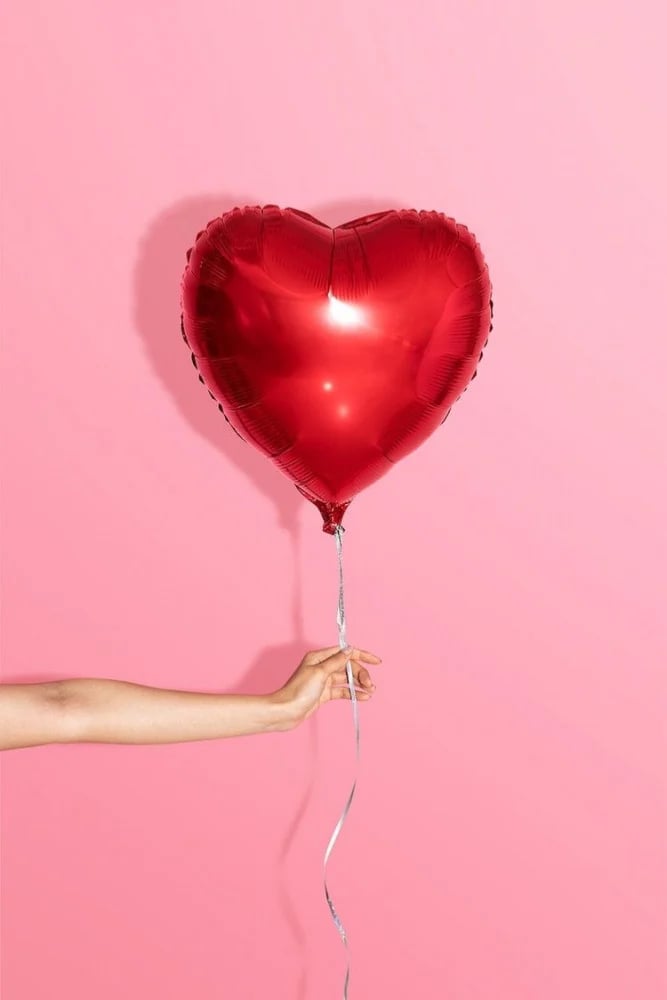 بالون Love is in the air