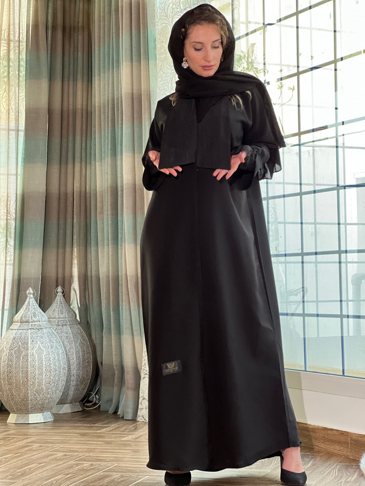عباية كريب خفيف وطايح بياقه كبيرة وأكمام داخليه رقم 289