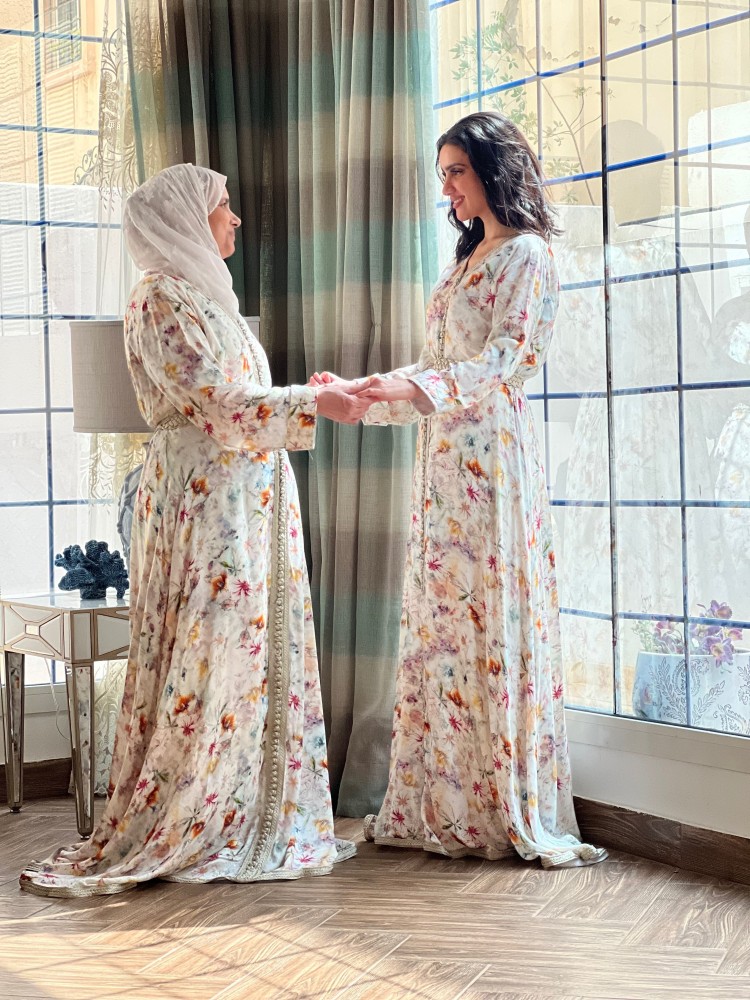 قفطان مغربي فاخر جداً اوف وايت مشجر مزين بالقفطان رقم 36