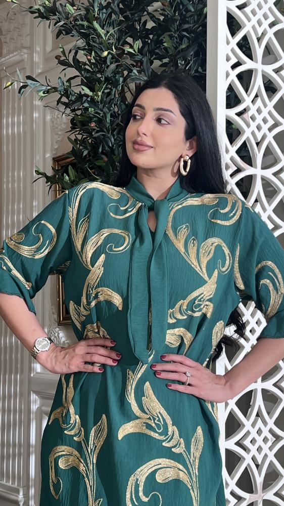 Ramadan bracelet, green color, silk, washed, crinkled, embroidered with reed threads