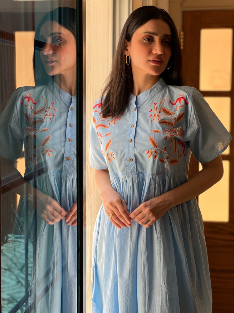 Sky blue cotton dress embroidered with colorful threads, very cool and lightweight, size 23