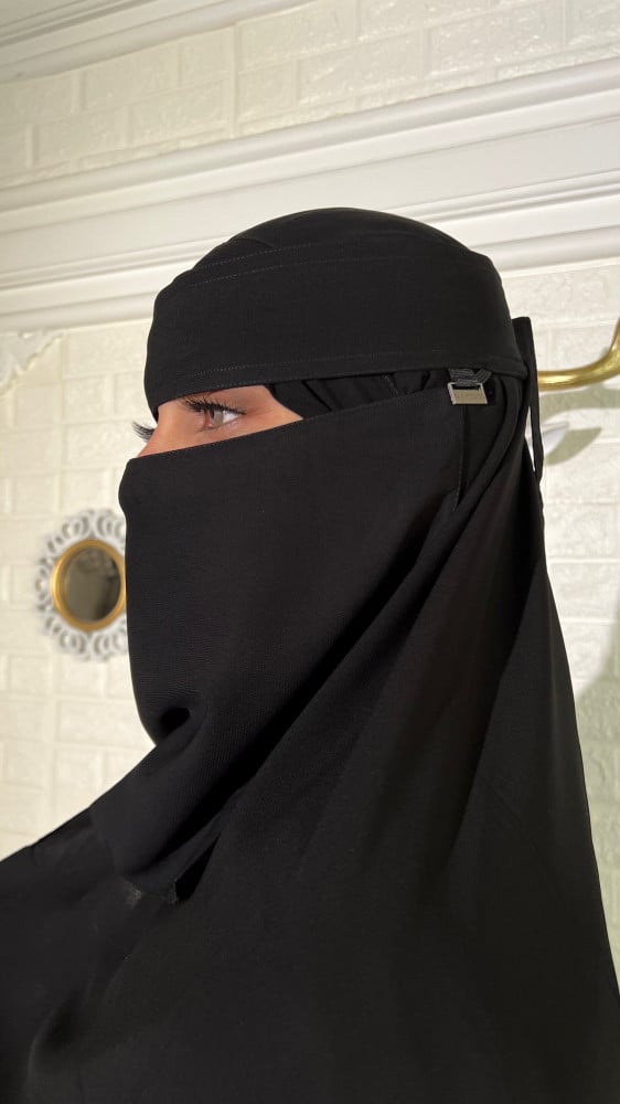 نقاب دار نجود طويل