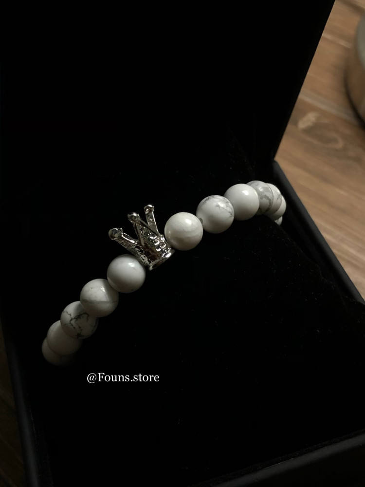 The crown bracelet white marble silver