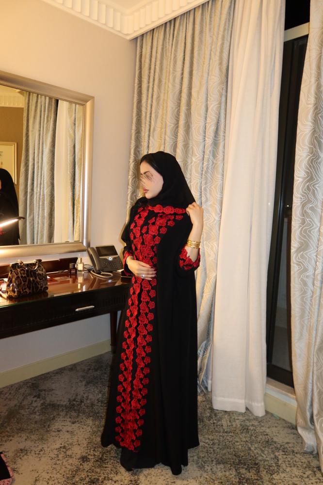 Alhnoof abaya