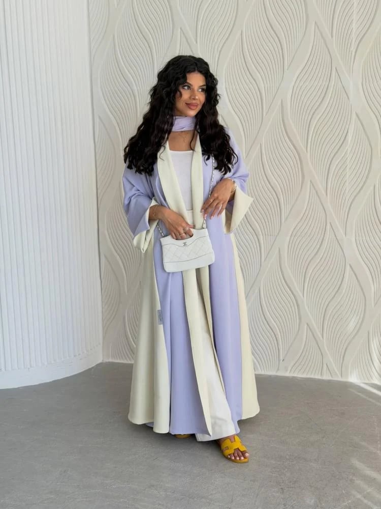 عباية طيف كريب موف فاتح – عباية نسائية ملونة بتصميم أنيق