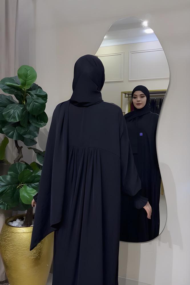 عباية حج وعمرة سوداء من الخلف بقصة واسعة وفضفاضة