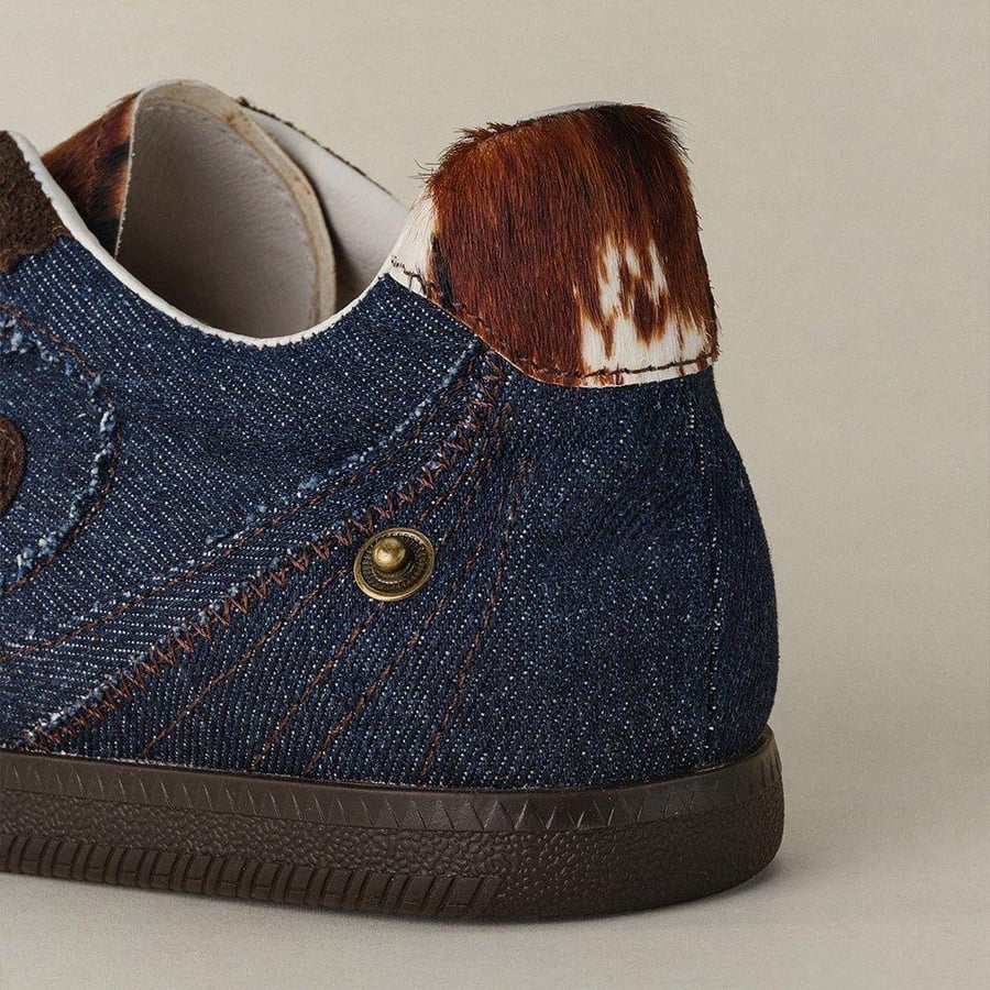 حذاء One Week Trainer – بلون أمبر دنيم (Amber Denim)