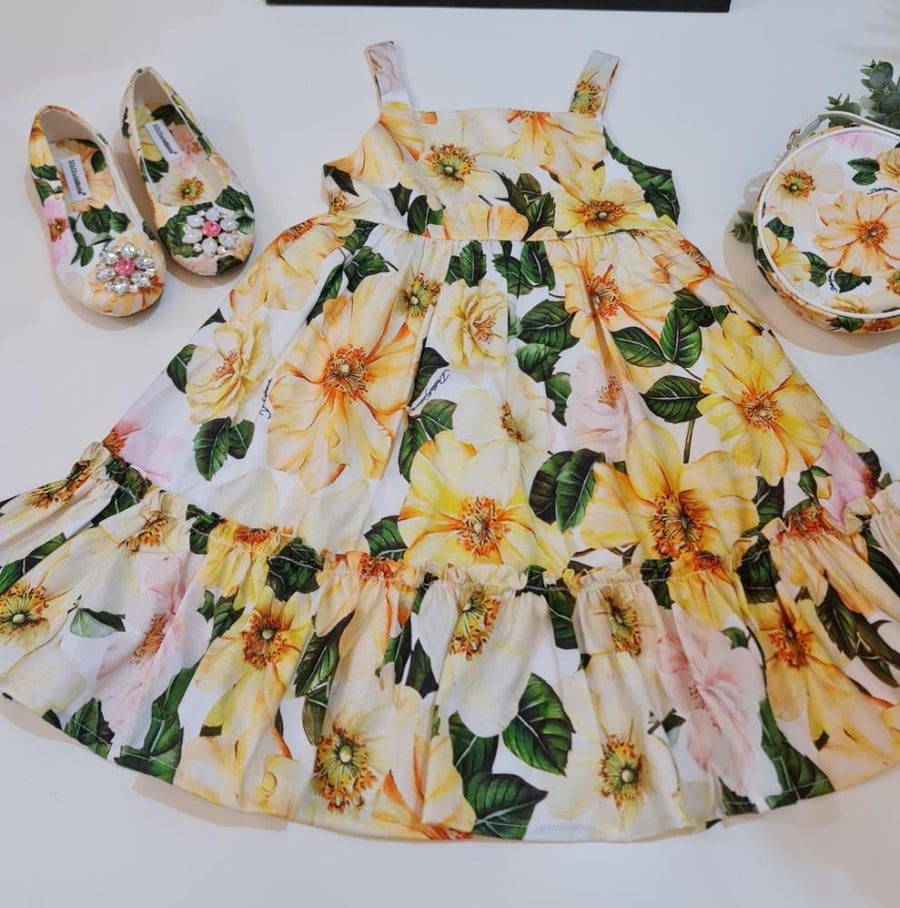 An elegant floral print dress