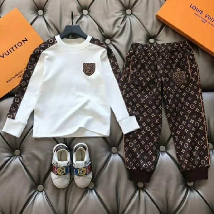 طقم انيق